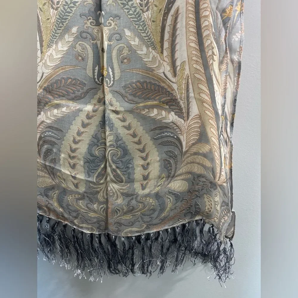 Chico’s Gray Beige Paisley Print Scarf Fringe, Viscose 19”x  66” career Staple